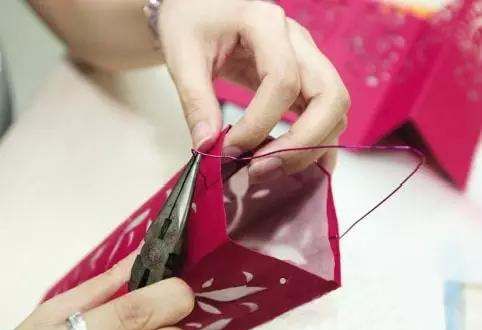 手工花灯制作方法,怎么做花灯简单手工视频图22