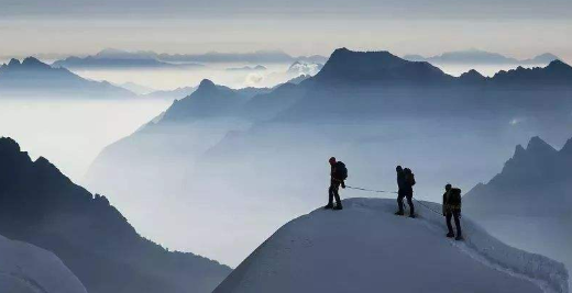 贡嘎山在四川哪个地方,四川出名的山有哪些图3