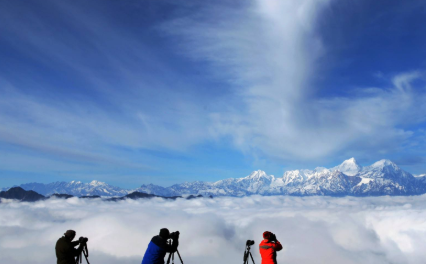 贡嘎山在四川哪个地方,四川出名的山有哪些图4