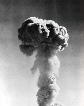 我国成功爆炸第一颗原子爆炸是哪年