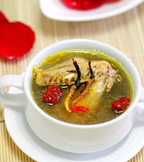 炖鸽子汤做法步骤