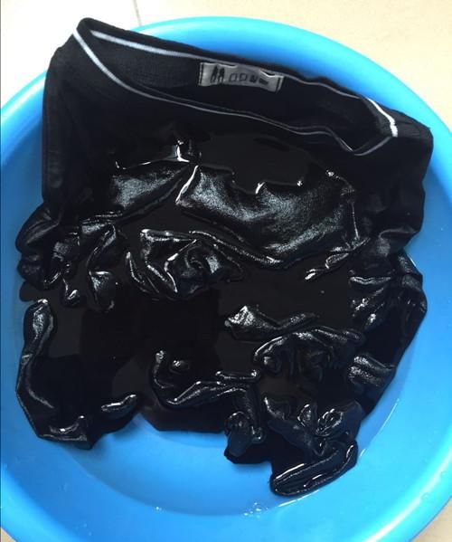 棉质黑色衣服掉浮毛应该要怎么洗比较好啊