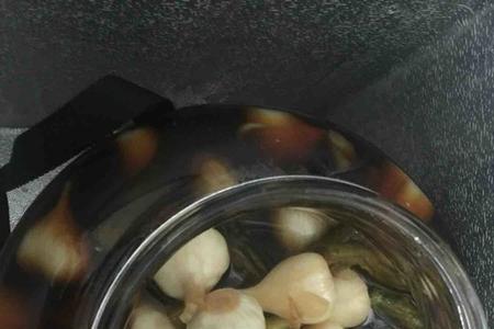 白醋白糖泡大蒜做法