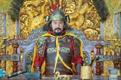 ​杯酒释兵权的故事，杯酒释兵权是怎么回事?