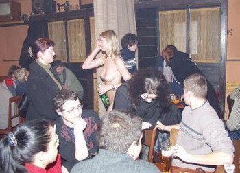 德国比美国更启搁的性文明