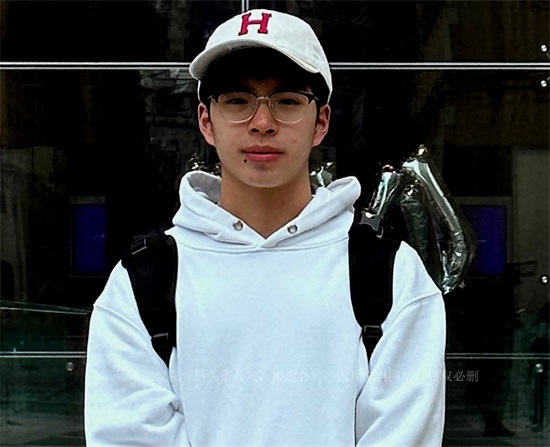 王中磊老婆为儿子威廉庆生,儿子长成大帅哥,超像爸爸