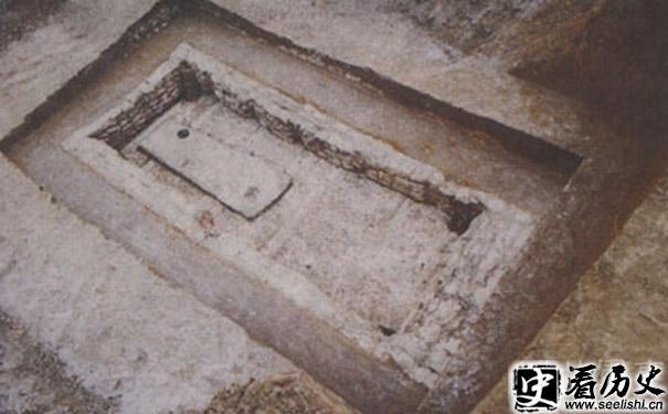 王安石父亲王益墓全景