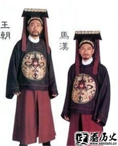 《三侠五义》王朝与马汉剧照