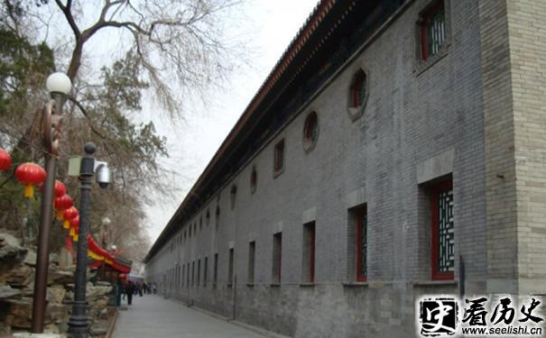 和珅的藏宝楼外观