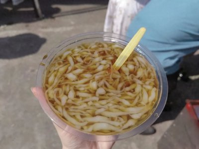 ​摆摊卖冰粉凉面真的能挣钱？实地考察后发现没那么简单