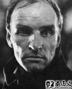 ​荷尔德林的诗作风格是怎样的