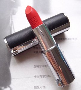 ​纪梵希“最火”的小羊皮304百搭又显白，哪位小仙女不曾回购过！