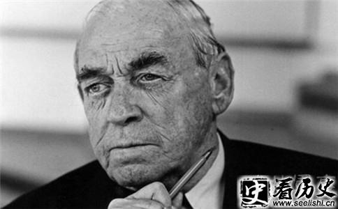 阿尔瓦阿尔托照片