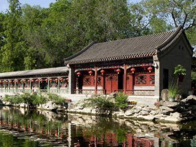 ​清朝皇亲国戚生活不是锦衣玉食吗 他们生活为何如同在牢笼之中