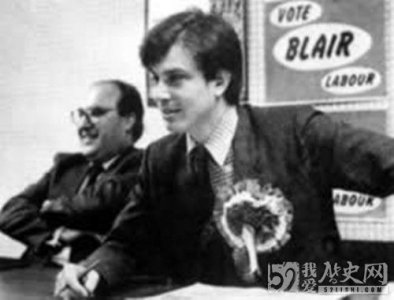 ​英国首相布莱尔诞辰