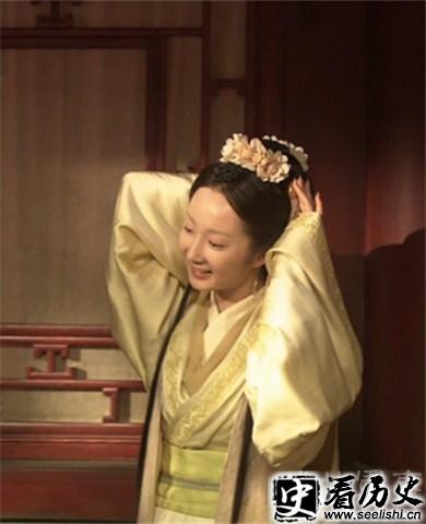 新版《红楼梦》平儿剧照