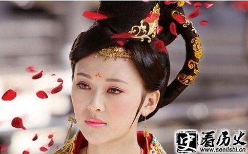 刘娜萍版安乐公主剧照