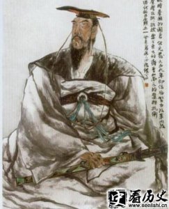 ​秦穆公和秦始皇的对比分析