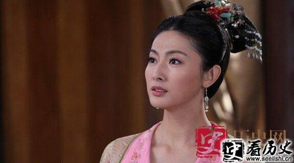 李青萝的简介 李秋水女儿李青萝的生平事迹