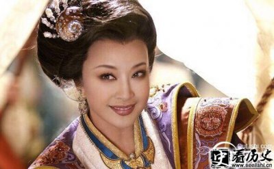 ​一代女皇武则天几岁登基 武则天是谁的老婆