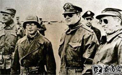 ​麦克阿瑟的儿子是谁 尼米兹和麦克阿瑟是什么关系 麦克阿瑟指挥过