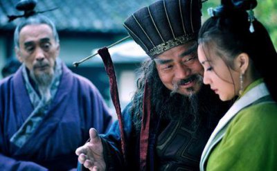 ​董卓为什么迁都长安?他这样做有什么目的?