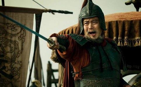 董卓为什么迁都长安?他这样做有什么目的?