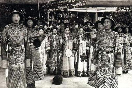 慈禧出逃时向乔家借十万,最后赏赐的时候乔家为何只要“福种琅嬛”这四个字呢?