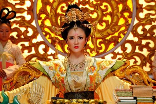 张氏兄弟一起上武则天是怎么回事?