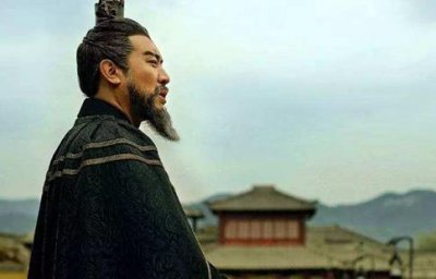 ​曹操和刘备谁更腹黑?