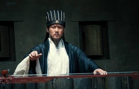 空城计诸葛亮安排人扫大街是什么意思?