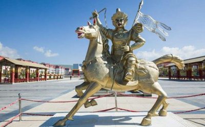 ​格萨尔王是个什么样的人物?