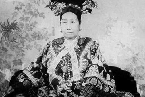 慈禧太后为什么支持左宗棠收复新疆