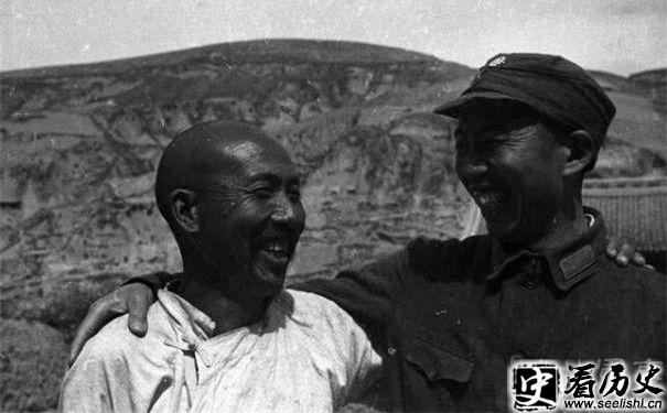 吴满有与王震合照