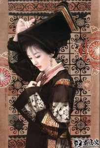 ​布依族历史介绍 布依族民风民俗 布依族服饰特点及图腾