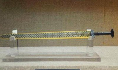 ​古人铸造的宝剑为什么削铁如泥？