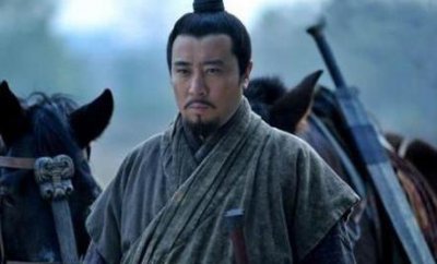 ​陈群本是刘备手下的谋士，为何最后却投奔曹操了呢？