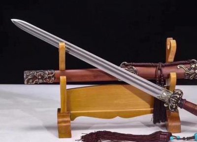 ​古代宝剑到底是什么样的 削铁如泥是真的假的