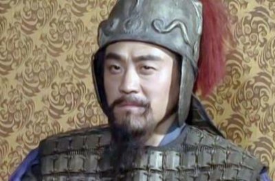 ​孙策非常看重张昭，为何却不受孙权重用呢？