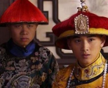 ​乾隆皇帝在知道继位后 乾隆为什么不喜反而痛哭不已