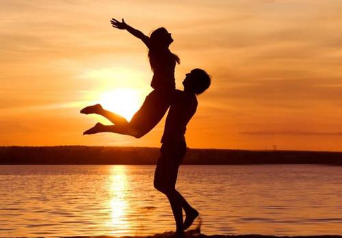 男生和女生约会时该聊什么？