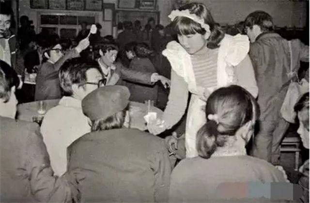 1980年代的大学校园生活竟是如此,你的大学生活是如此度过的吗?