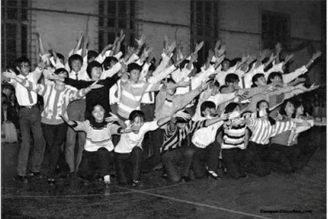 1980年代的大学校园生活竟是如此,你的大学生活是如此度过的吗?
