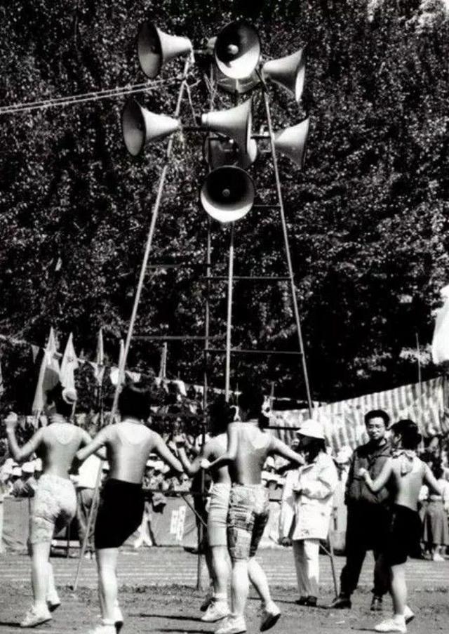 1980年代的大学校园生活竟是如此,你的大学生活是如此度过的吗?