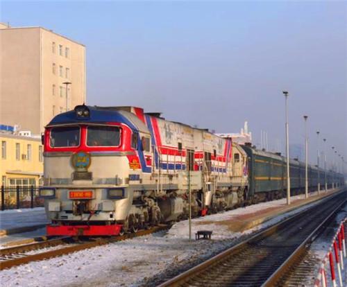 1993年中俄火车大劫案：暴徒抢劫6天6夜，3名女乘客成为无助羔羊