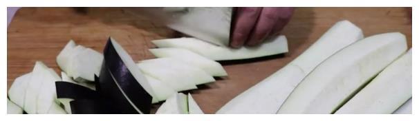 风味茄子正确做法,外酥里嫩,酸甜爽口,一个小时都不会回软