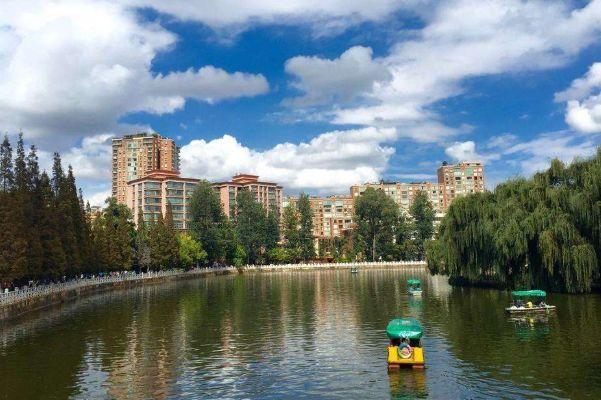 中国夏天最凉爽的4座城市，是避暑的最好去处，最后一个鲜为人知