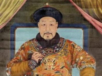 ​在还未出现三足鼎立的那个时候，袁绍是否有称帝的野心