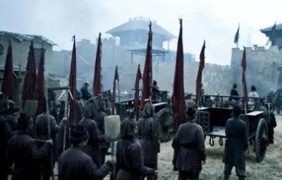 ​官渡之战和赤壁之战中，一代奸雄曹操一共损失了几位大将