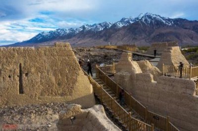 ​刘禅为什么选择投降他为什么没有奋力抵抗？